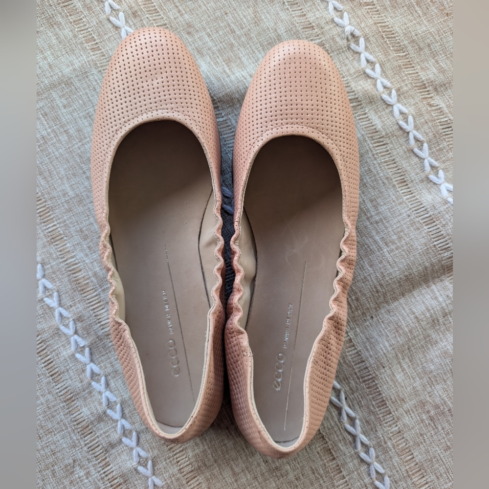 Ecco Danish Design Light Pink Women's Ballerina Style Slip-on Flat Shoe Size 41